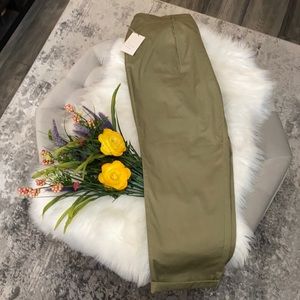NEW! Olive Cropped Cuff Pants Sz 12